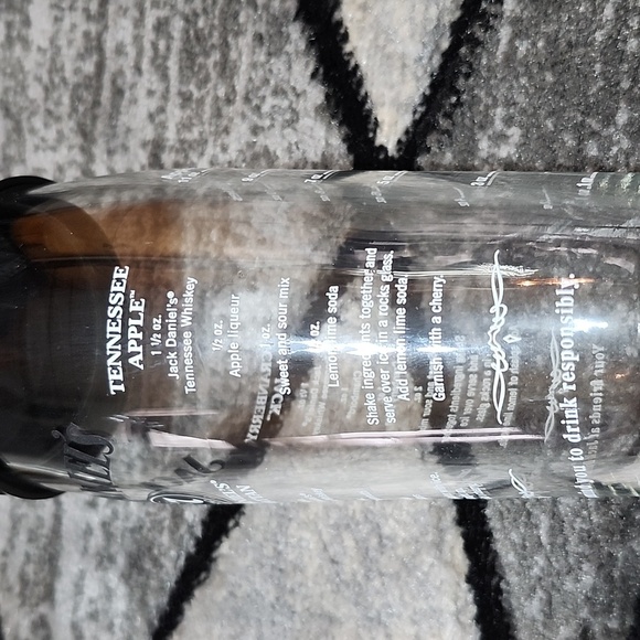 JACK DANIELS OLD NO. 7 2009 TIN 2007 BARREL FLASK GLASS COCKTAIL SHAKER BUNDLE - Picture 4 of 16